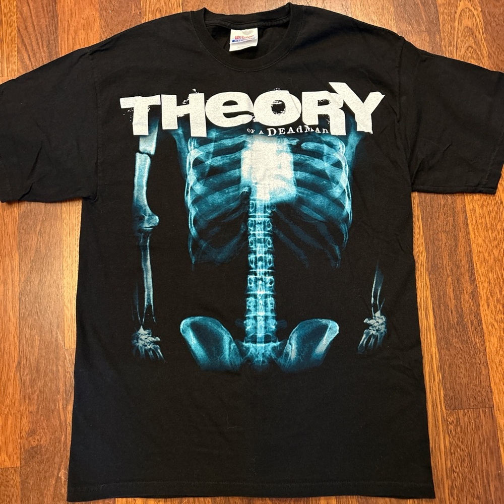 Theory of a Deadman Skeleton Band Concert Tshirt Size Medium